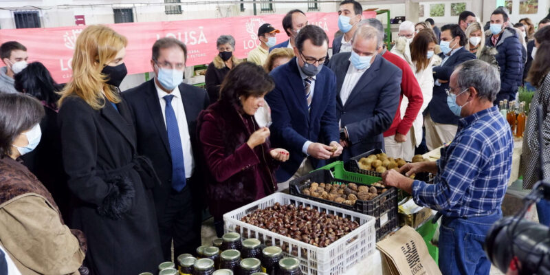 Mercado de Outono recebeu ministra e teve boa adesão de feirantes e público