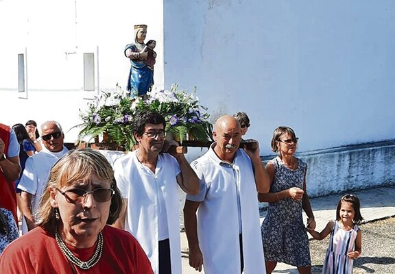 Prilhão honra Senhora da Ajuda