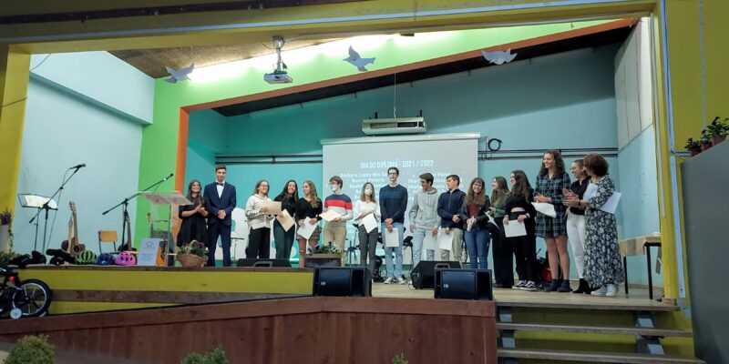 Comunidade escolar reconhece finalistas no ‘Dia do Diploma’