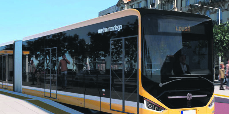 Trevim: Leia também Primeiro autocarro metrobus à espera de embarque na China
