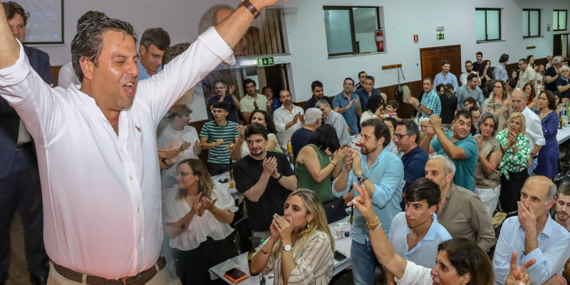 Jantar de apoio a Victor Carvalho reúne 300 pesso...