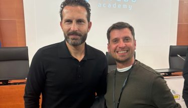 Sérgio Brandani representa Académica em Valência