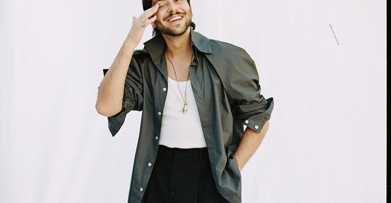 Virtuosismo flamenco de Yerai Cortés no Teatro Mu...