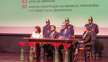 Liberdade, poder local e participação marcam celebrações do 25 de Abril